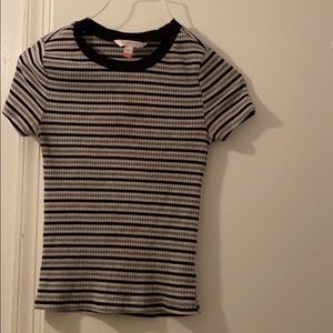 Short sleeve stripe shirt